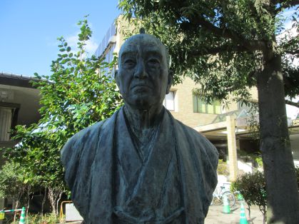 会田算左衛門安明像