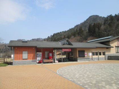 バラ公園入口