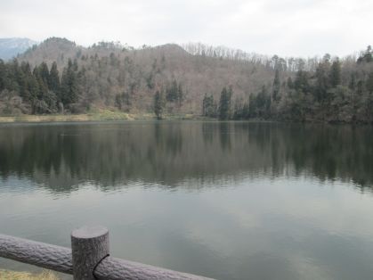 湯沢沼