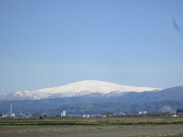 月山